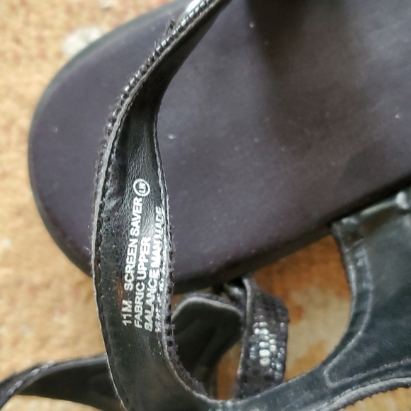 Sandals - Picture 3 of 5